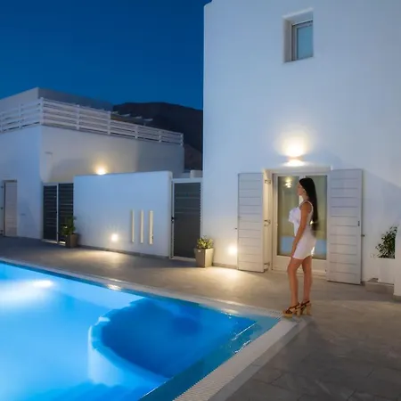 Petra Aqua (adults Only) Couette-café Períssa