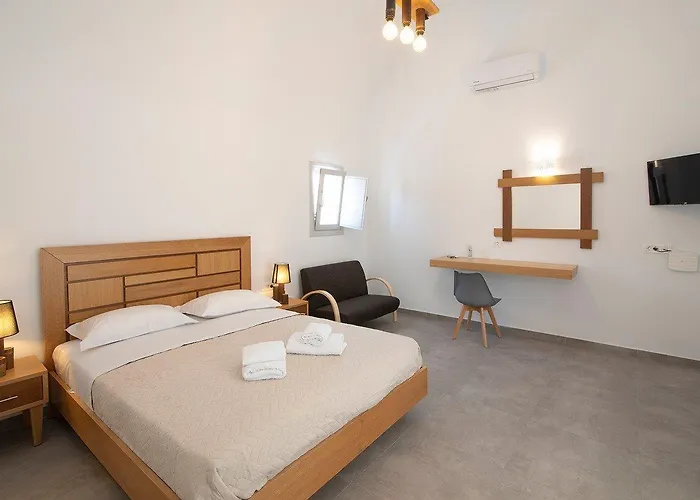 Petra Aqua (adults Only) Bed & Breakfast Perissa (Santorini)