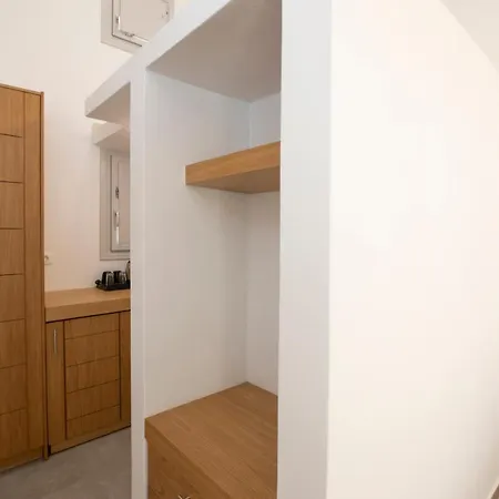 Petra Aqua (adults Only) 4* Perissa (Santorini)