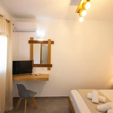 Petra Aqua (adults Only) 4* Perissa (Santorini)