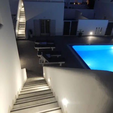 Petra Aqua (adults Only) Perísza